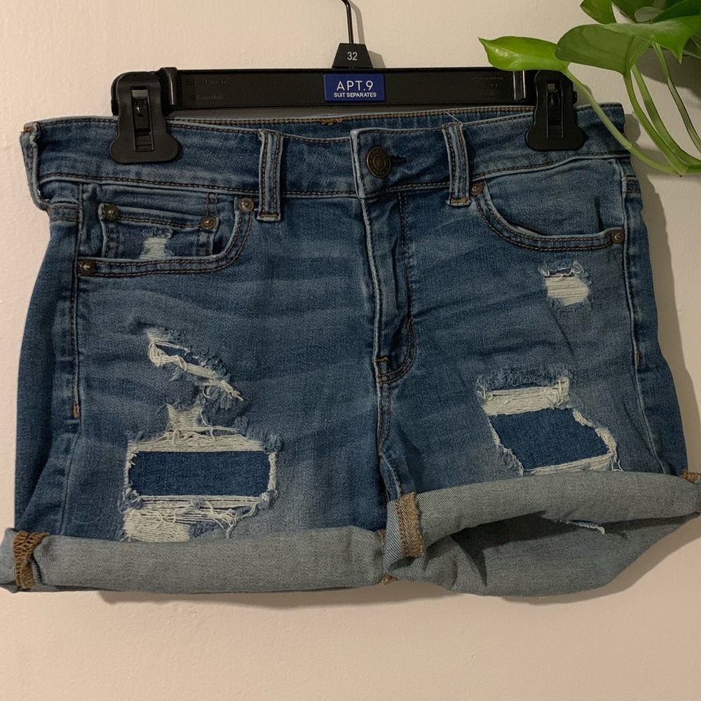 American eagle ripped shorts